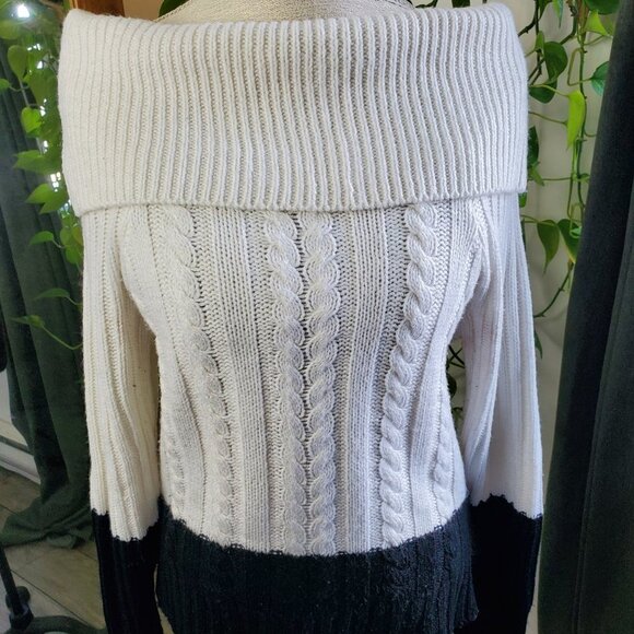 SUZY SHIER | Off The Shoulder Cable knit Long Sleeve Black White Sweater (M) - Picture 2 of 10